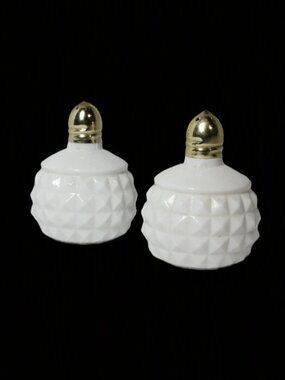 Vintage Milk Glass Faceted Hobnail Salt Pepper Shakers Japan